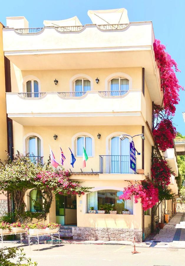 Hotel Sylesia Letojanni Ngoại thất bức ảnh