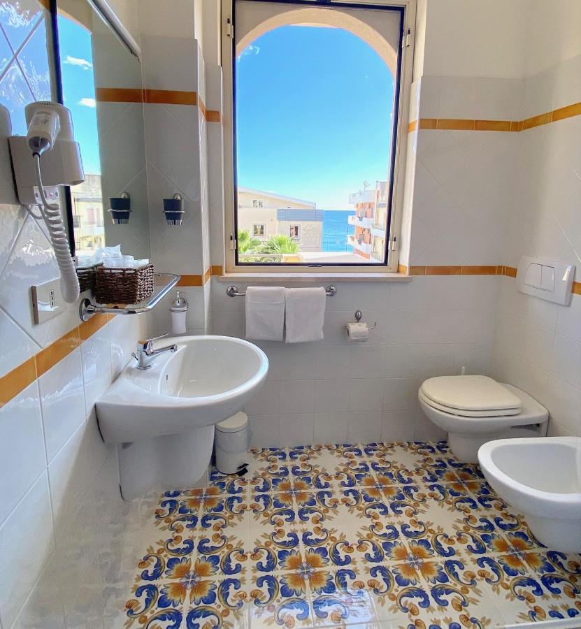 Hotel Sylesia Letojanni Ngoại thất bức ảnh